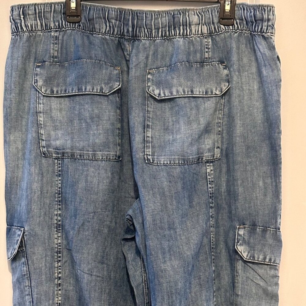 Lane Bryant Womens Denim Cargo Jogger Pants Lyocell Plus Size 16 Soft Wash - Picture 5 of 7